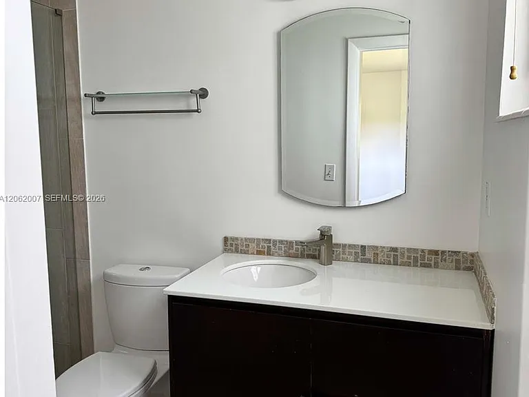 5320 SW 89th Ave — Photo 14