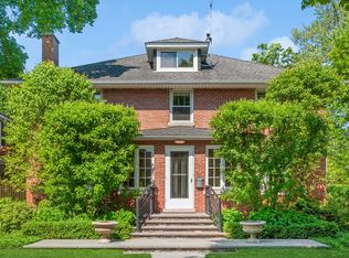 720 Oakwood Ave, Lake Forest, IL 60045