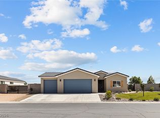 1583 Mazuma Ct, Moapa Valley, NV 89021