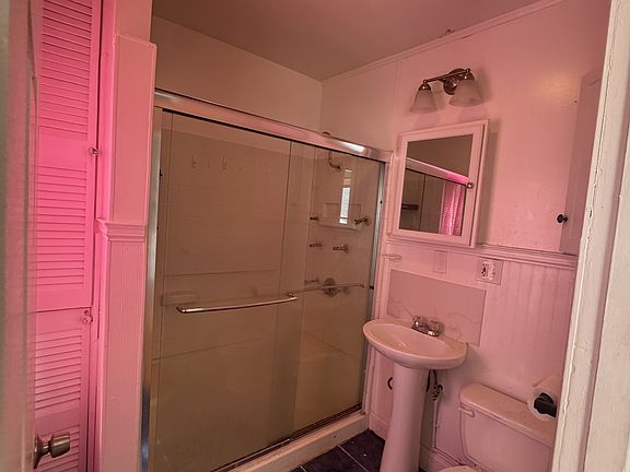 5th image of 646 Birch St APT 1