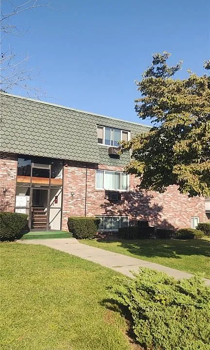 2194 Warwick Ave #3L