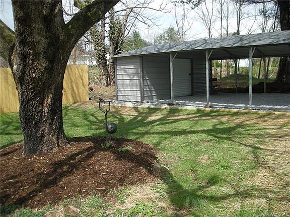 5th image of 2200 Dartmouth Rd