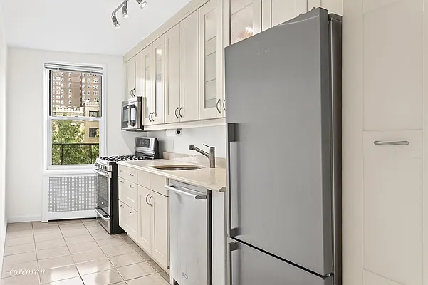 Sold by Corcoran | media 3