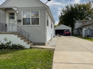 3414 Condit St, Highland, IN 46322