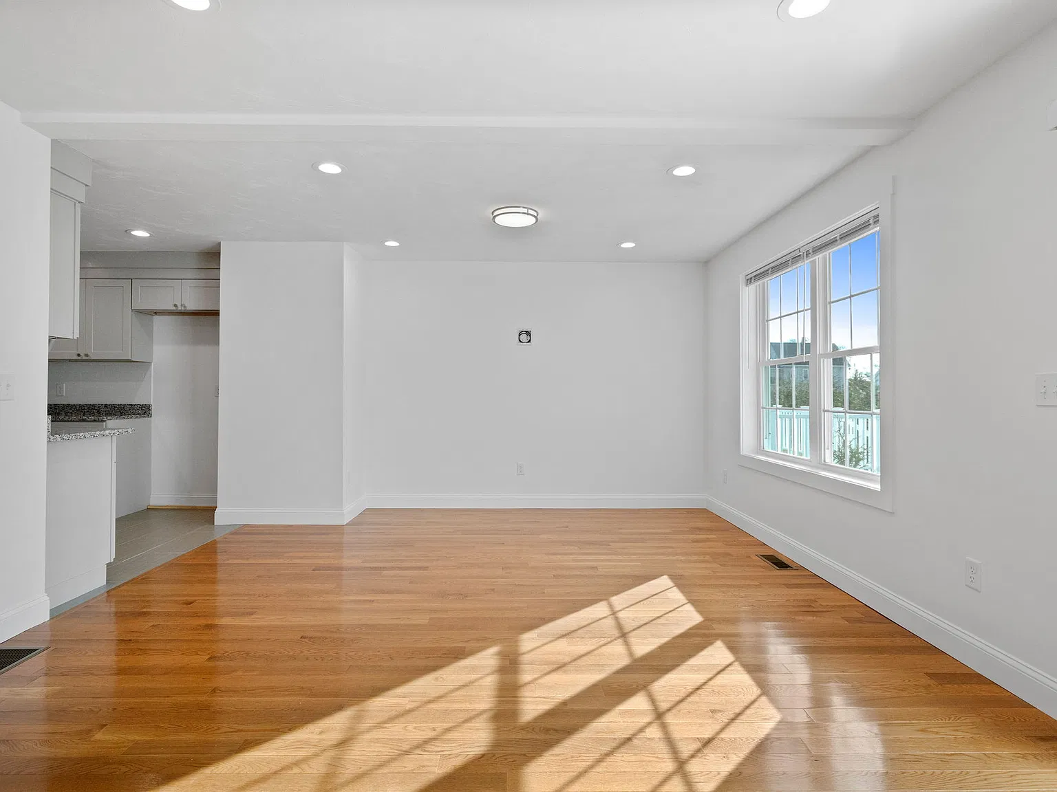 434 Main St — Photo 4