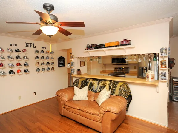 4309 Manchester Ln, Chesapeake, VA 23321