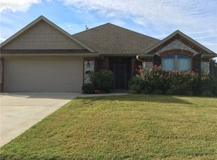 2947 W Miramar Dr, Fayetteville, AR 72704