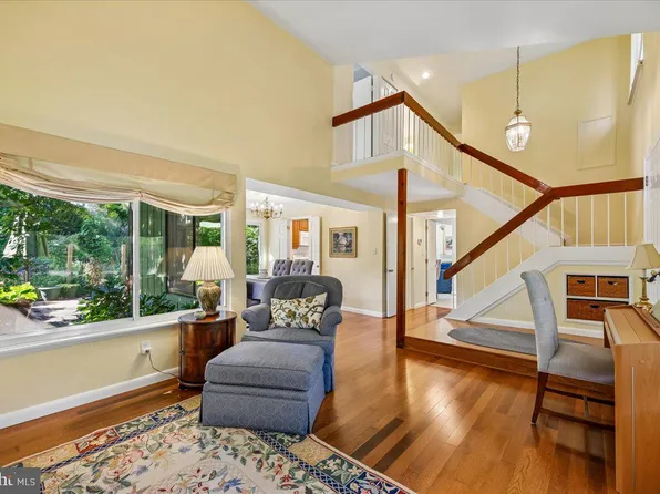 11620 Happy Choice Ln, Gaithersburg, MD 20878
