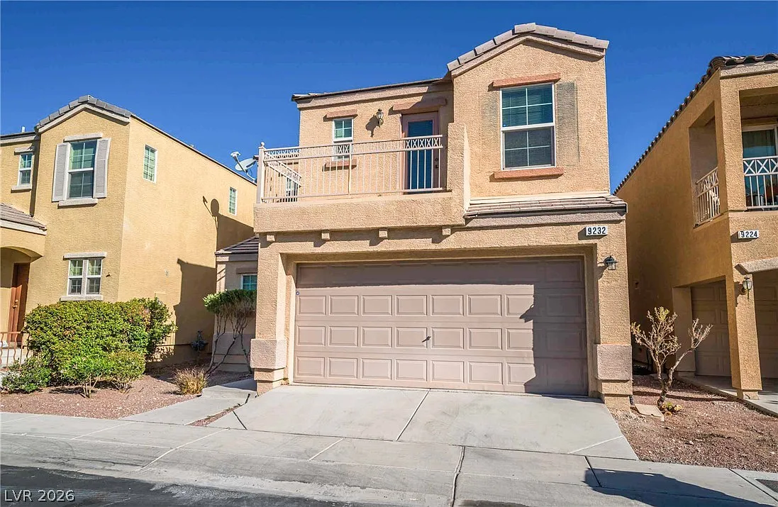 3 bed, 2.5 bath, 1333 sqft, $1,800 — Photo 3