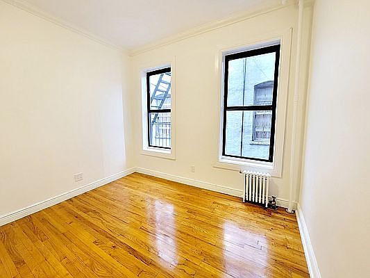5th image of 21 1st Ave APT 30