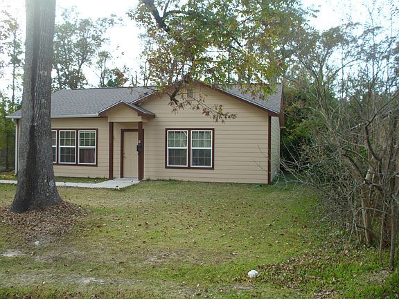 3rd image of 2073 Central Dr