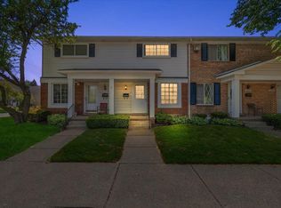 13816 Bonington Dr, Sterling Heights, MI 48312