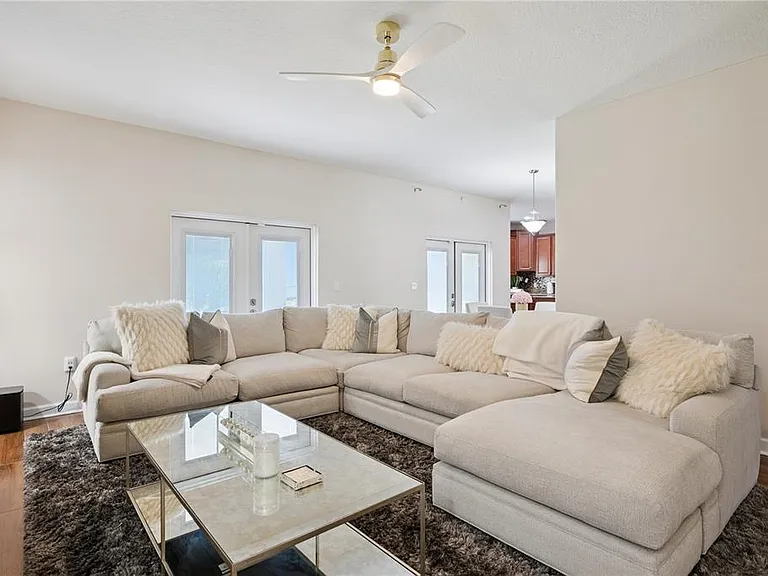 1454 Lake Side Ave — Photo 9