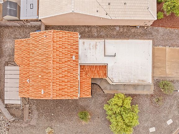 3rd image of 2352 Acoma Drive
