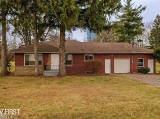 4040 E Atherton Rd, Burton, MI 48519