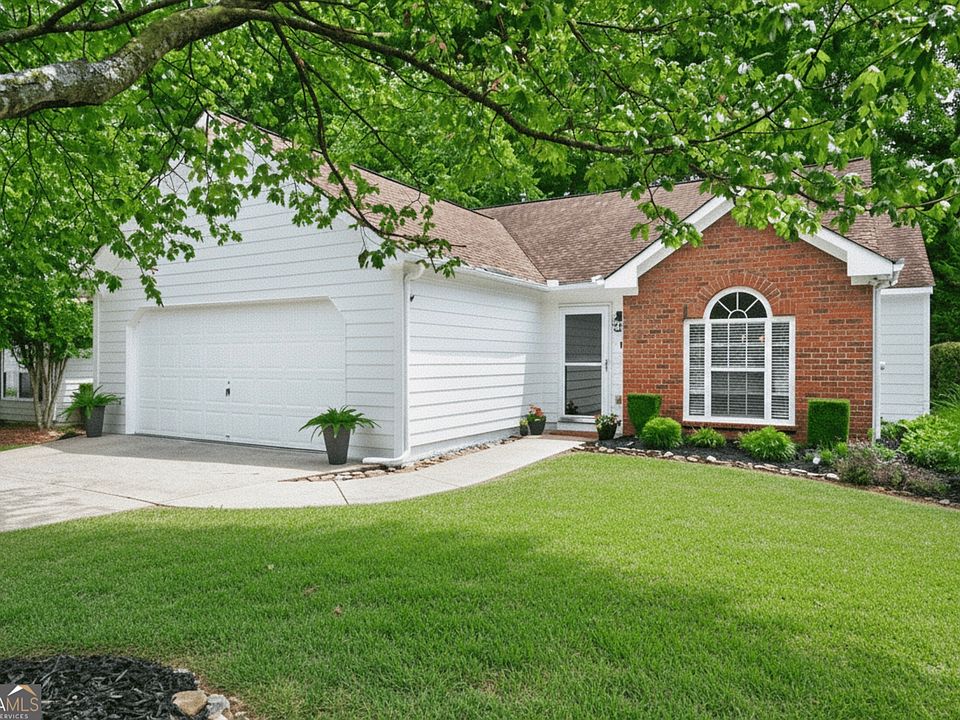 1st image of 2940 Northcliff Dr