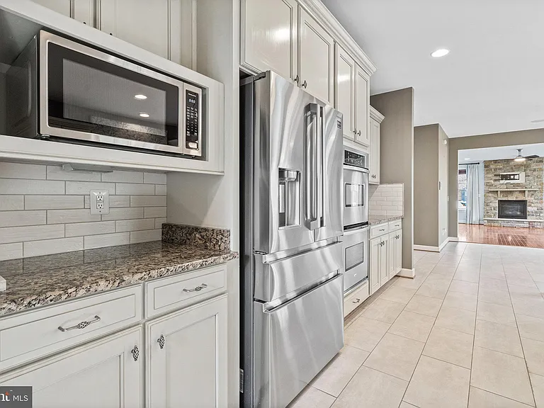 4561 Rona Pl — Photo 26