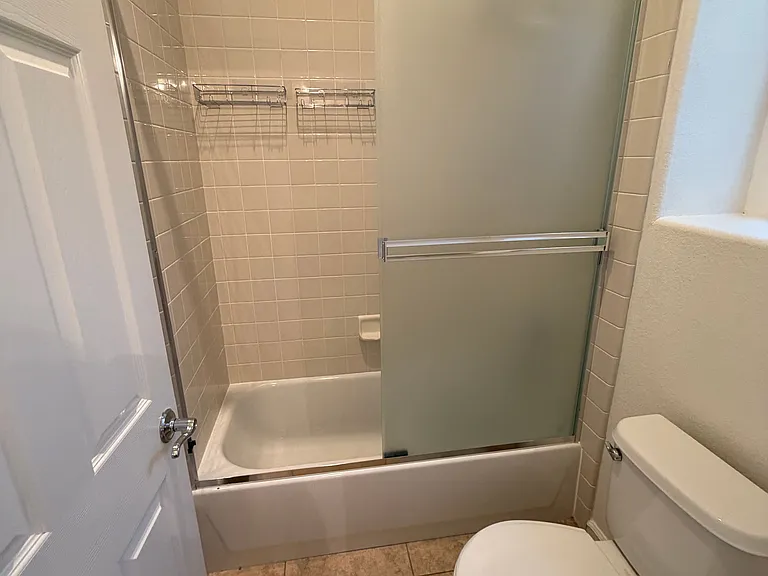 424 Crescent Dr — Photo 32