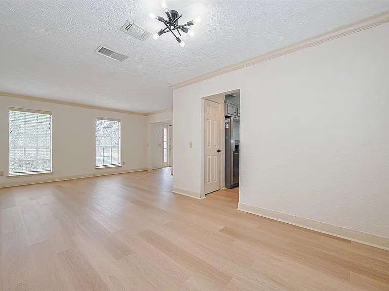 3614 Bee Bayou Ln — Photo 19