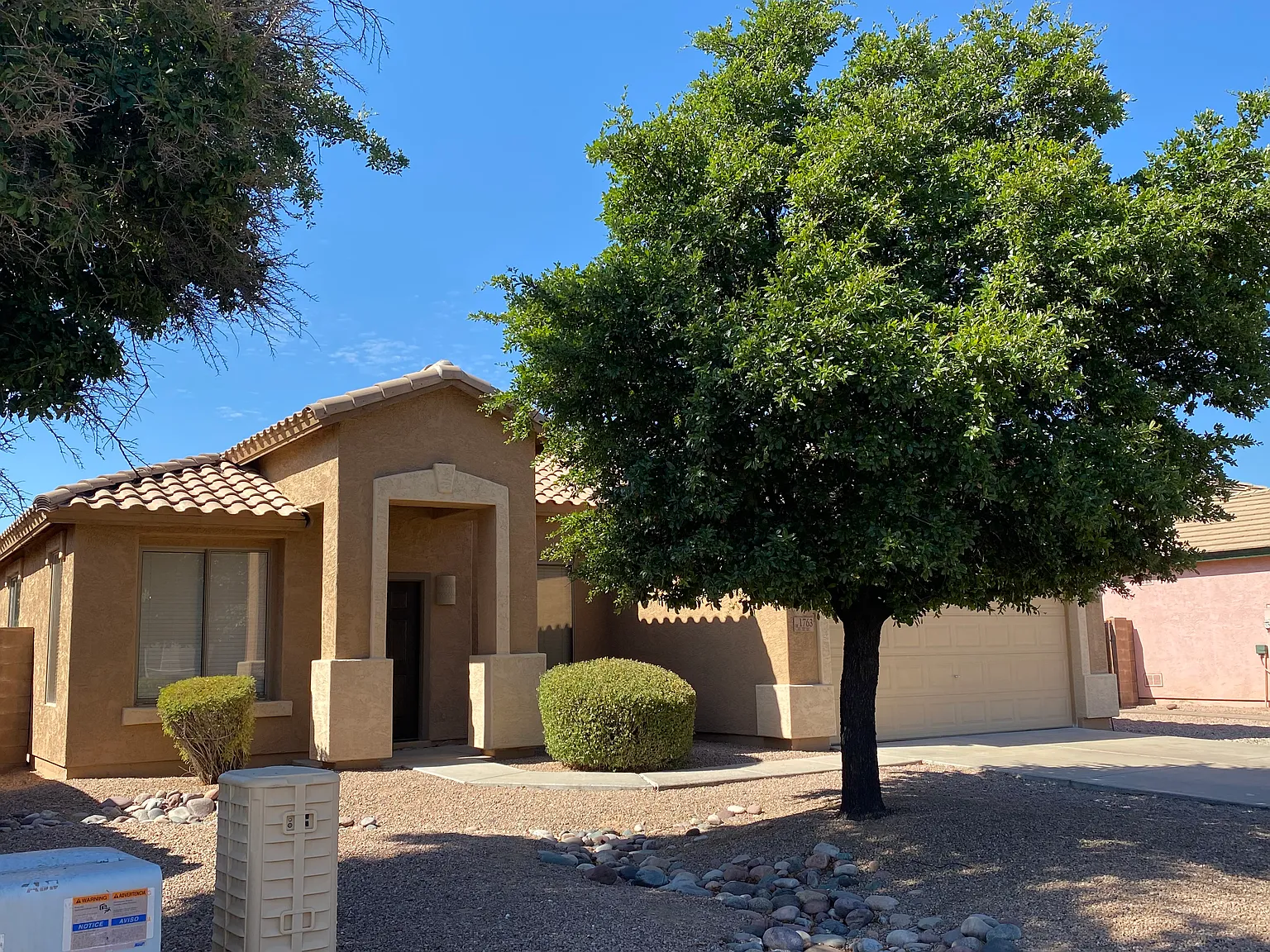 1763 E Wildhorse Pl — Photo 1