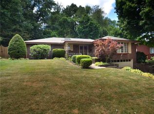 1226 Holy Cross Dr, Monroeville, PA