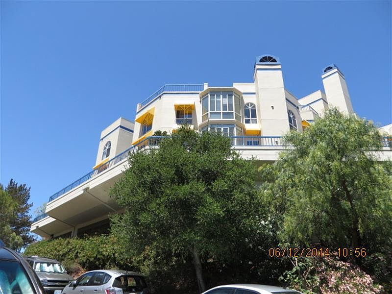 2nd image of 100 Thorndale Dr APT 325