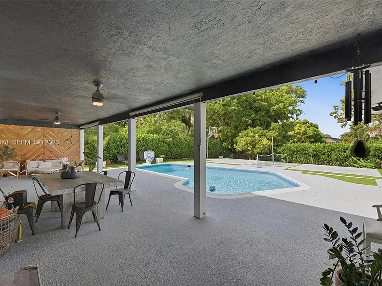 9935 Ramblewood Dr — Photo 28
