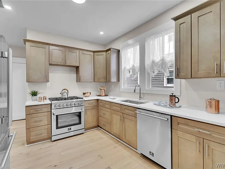 501 West Ave — Photo 11