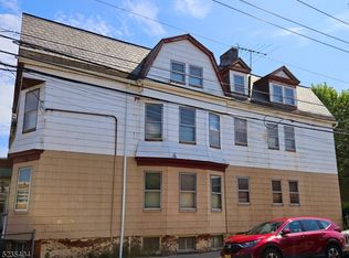 114 N 5th St, Harrison, NJ 07029