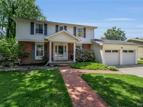 153 Pin Oak Dr, Williamsville, NY 14221