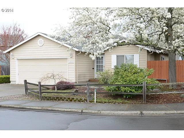 20603 SW Longacre St photo 1