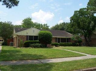5751 Hummingbird St, Houston, TX 77096