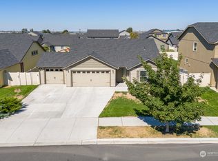 1338 E Burr Ave, Moses Lake, WA 98837
