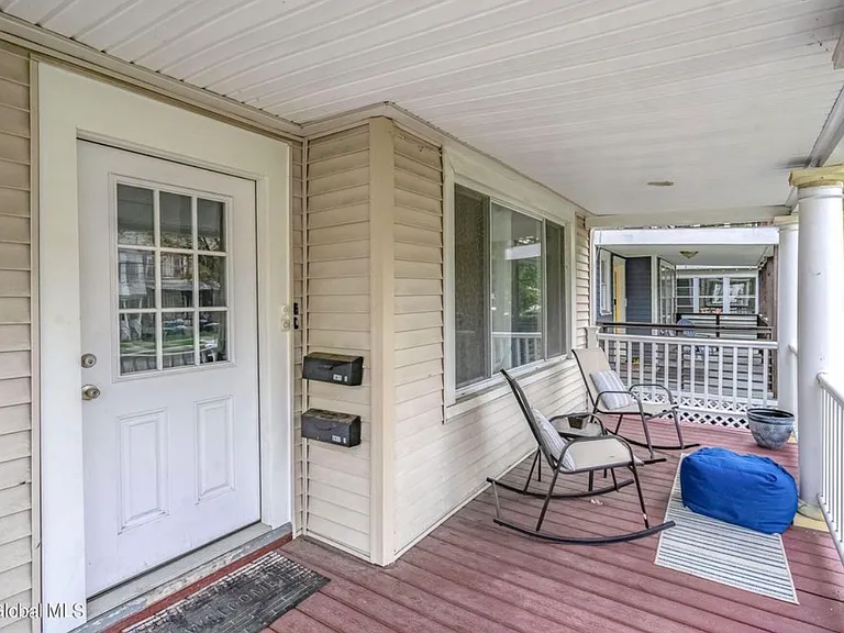115 Woodlawn Ave #1 — Photo 17