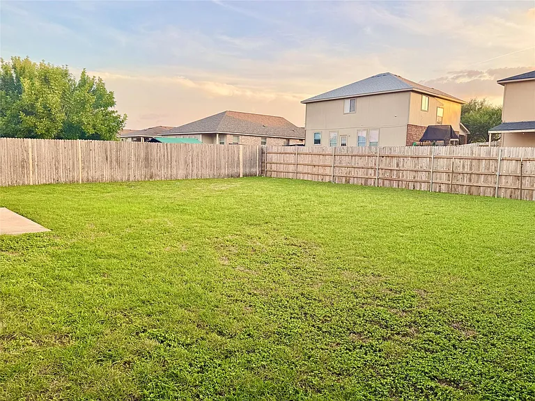 203 Northern Trl — Photo 11