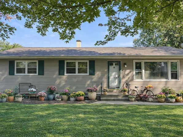 208 Wabena Ave, Minooka, IL 60447