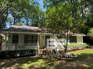 7067 Hickory Ln, Fairhope, AL 36532