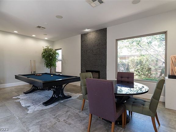 3rd image of 52 Brandermill Dr