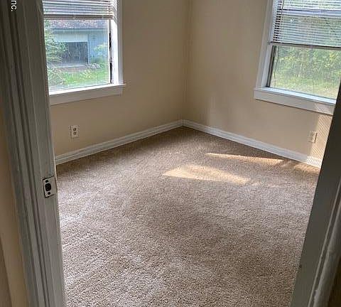 3rd image of 628 Saint Clair St #630