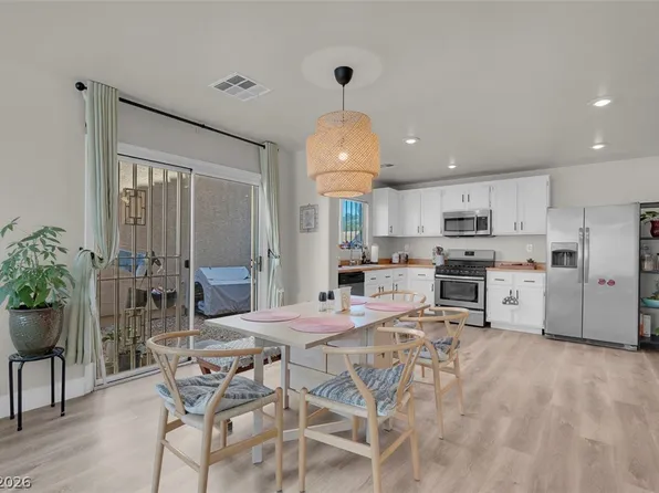 7212 Platinum Peak Ave, Las Vegas, NV 89129