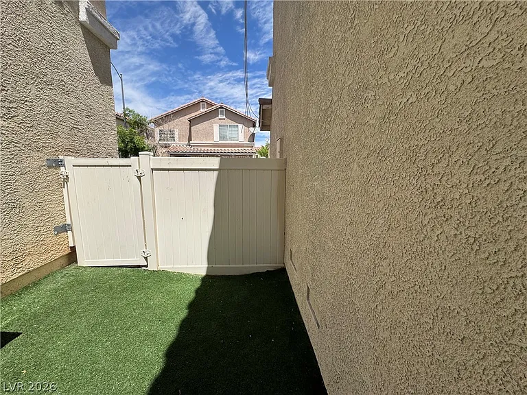 7267 Phlox Rd — Photo 7