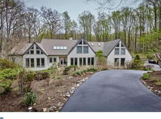 13 Cossart Manor Rd, Chadds Ford, PA 19317