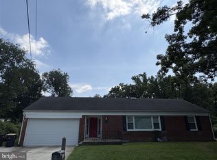 5002 Barnaby Ln, Oxon Hill, MD 20745