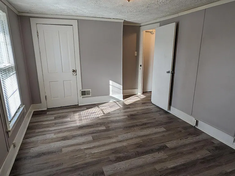 64 Wilwood Ave — Photo 4