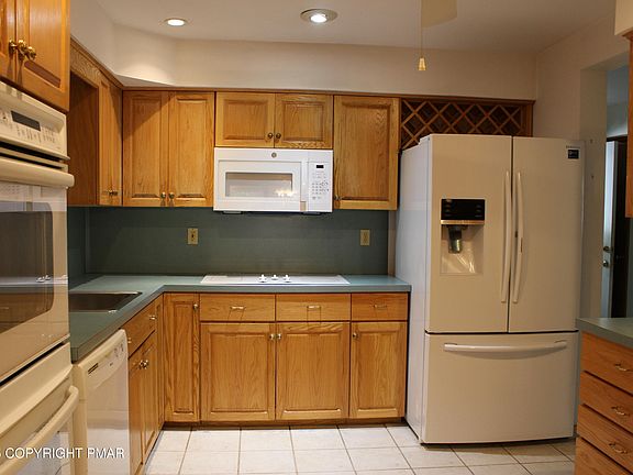 3rd image of 265 Sellersville Dr