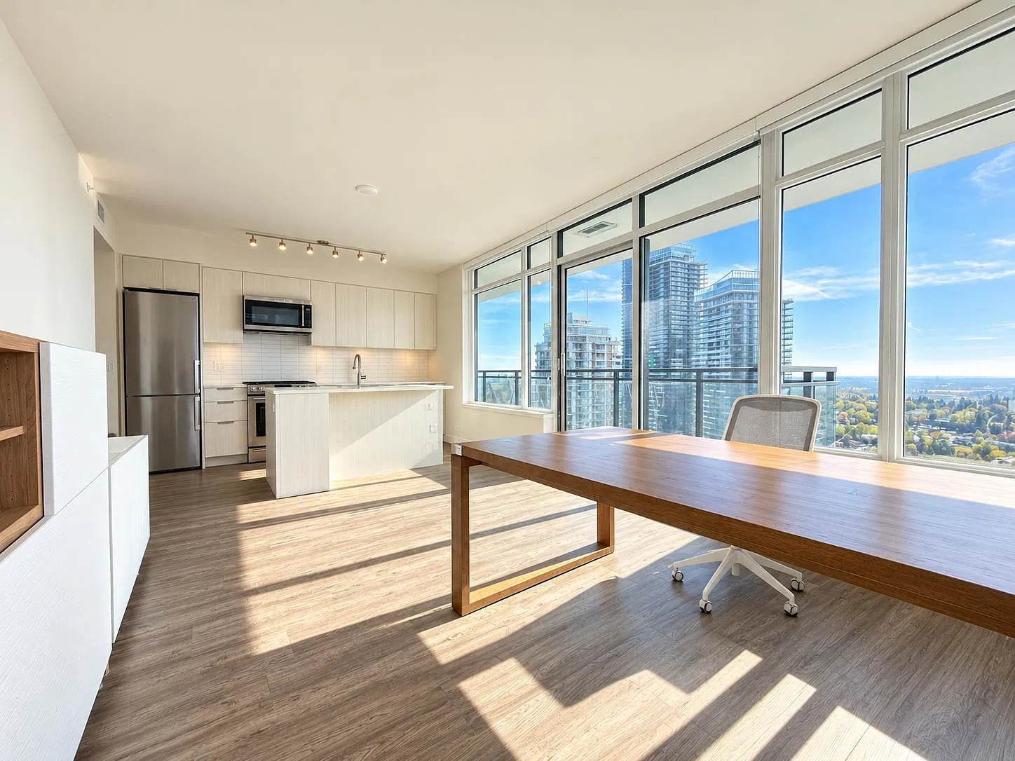 2 bed, 818 sqft, $2,900 — Photo 3