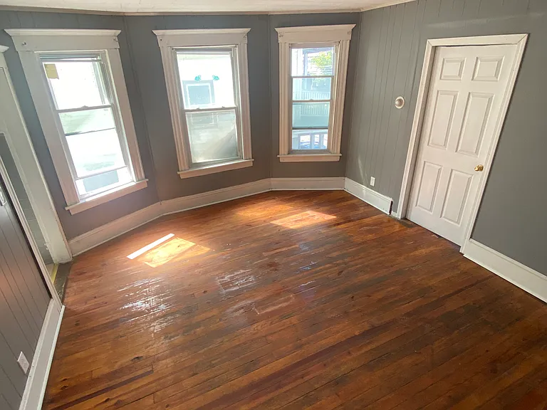 922 Howard Ave #2 — Photo 1