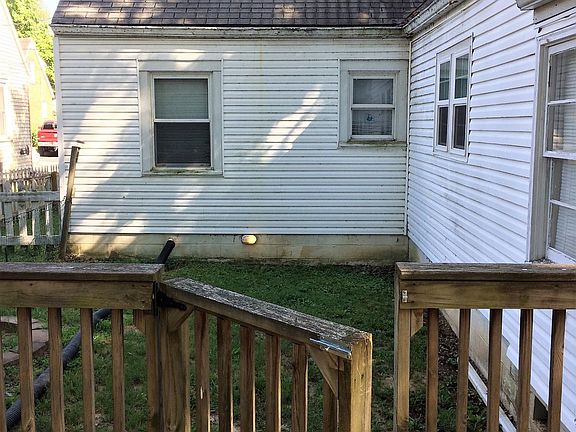 3rd image of 226 Grandview Dr