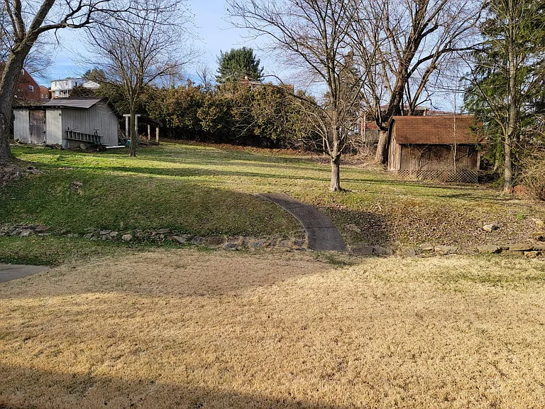 10761 Old Trail Rd — Photo 29