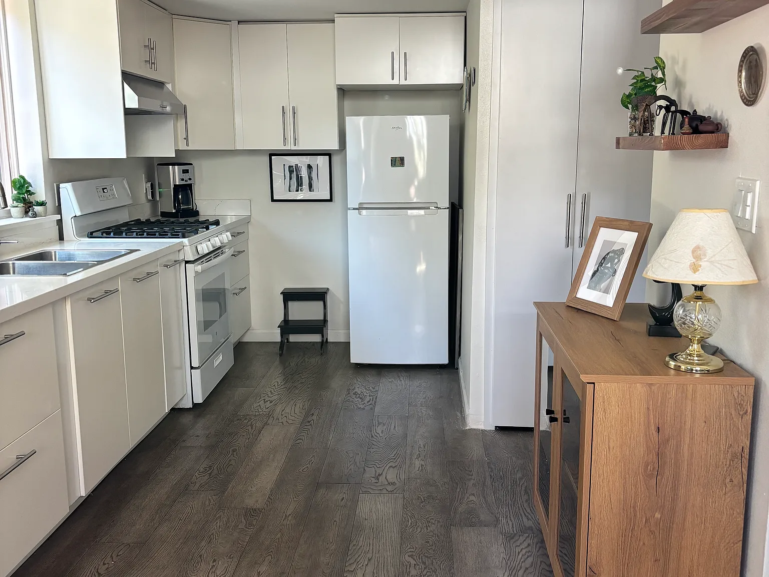 Studio, 500 sqft, $3,000 — Photo 4